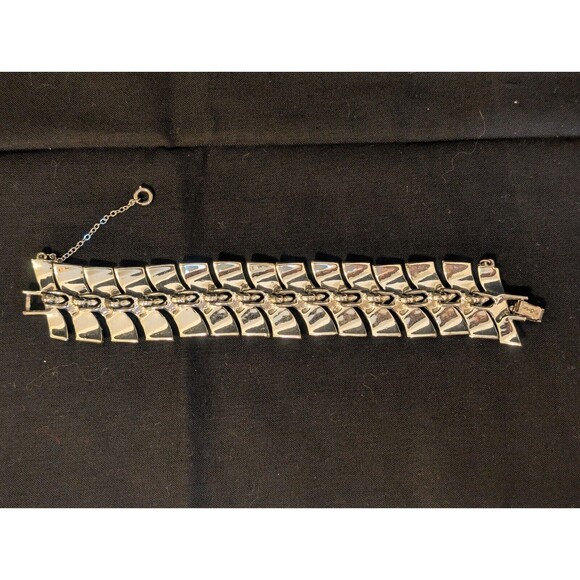 Vintage Coro Silver Tone Bracelet Bow Tie Design 15 Sections 7.25"L w Chain - Picture 6 of 15